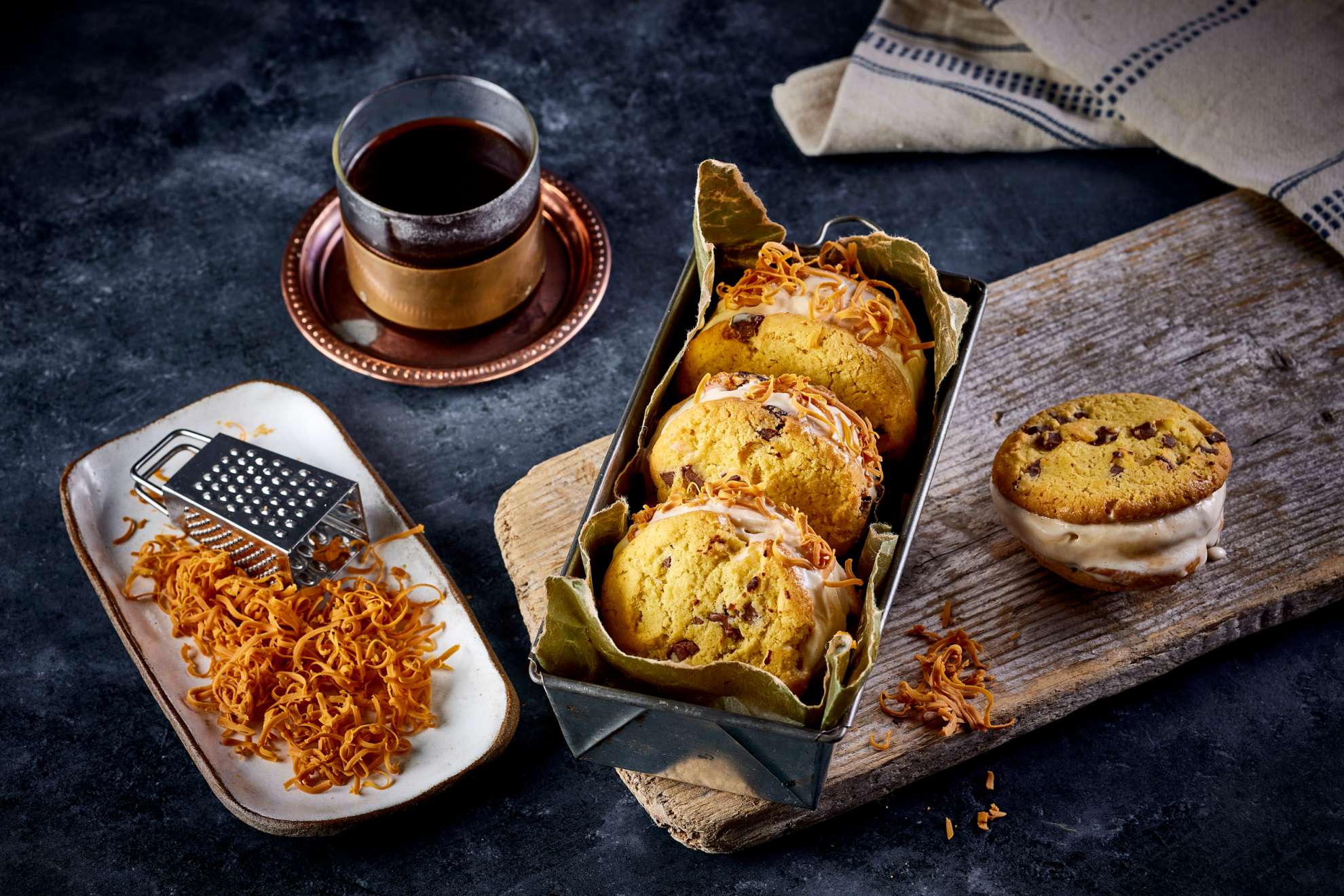 Ice cream sandwiches with Brunost™