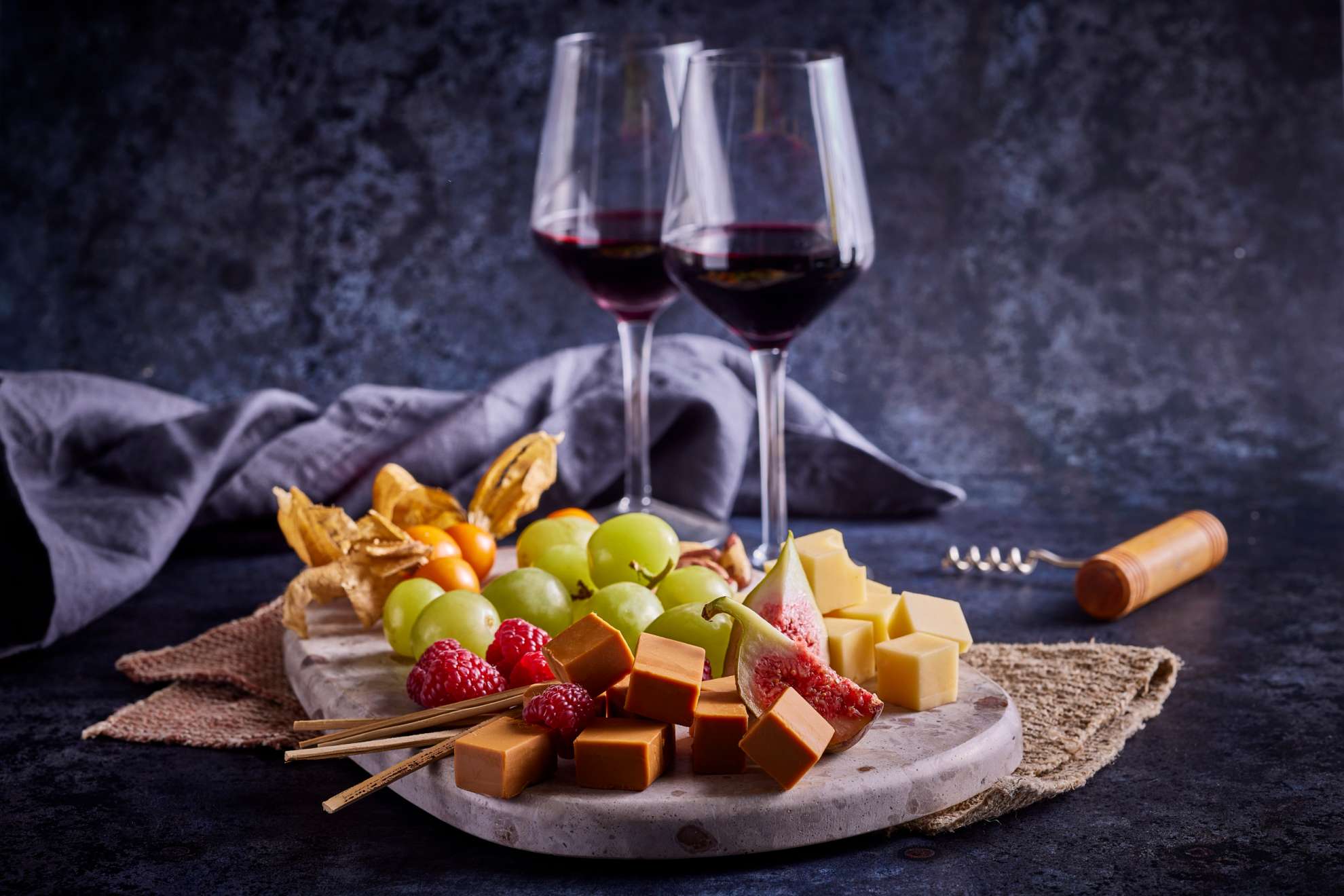 Snacking with wine