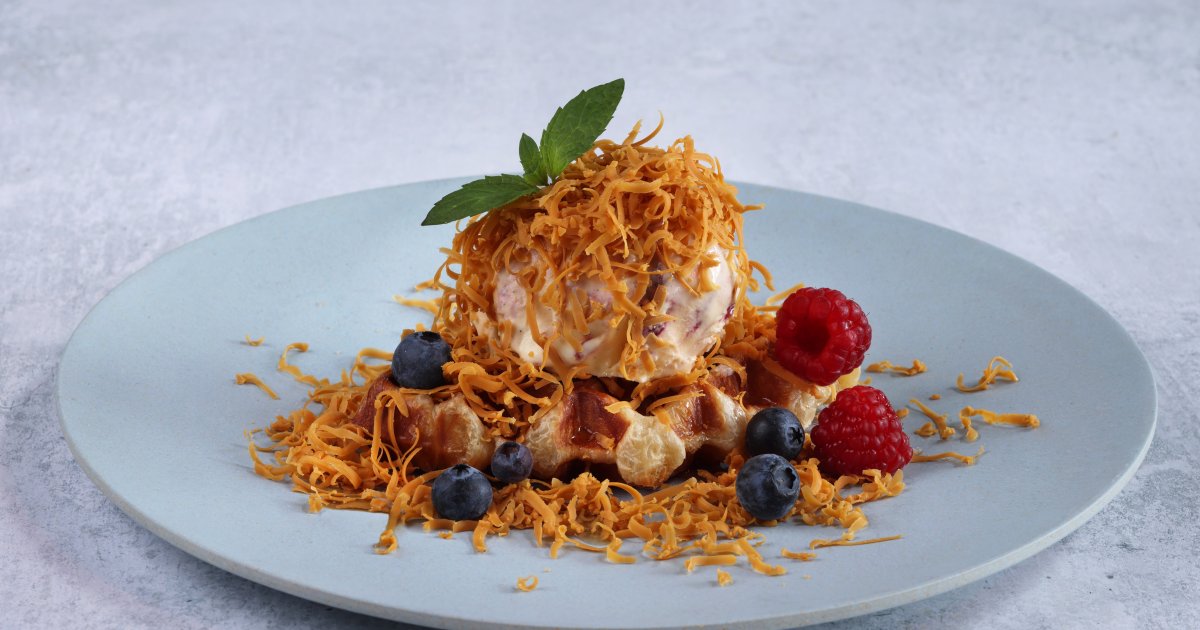 Croffle with TINE® Brunost™ - Tineasia