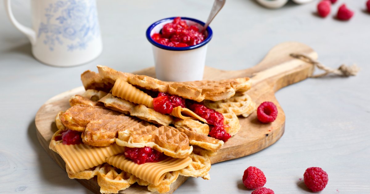 Norwegian waffles with TINE® Brunost™ - Tineasia